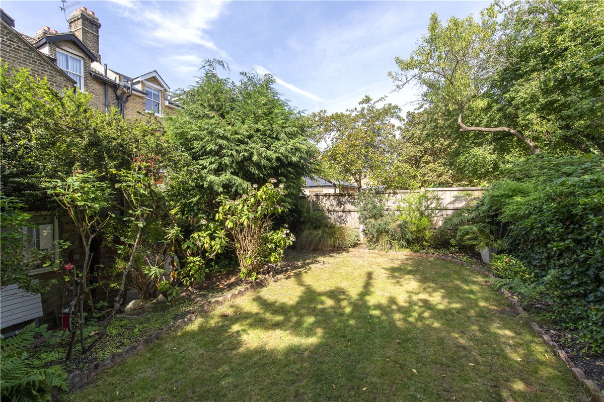 2 bedroom Flat, Earlsfield Road, London, SW18 - Sold STC, Image 5