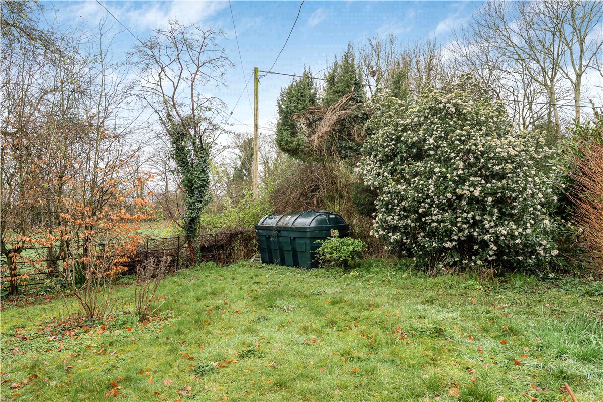 3 bedroom Cottage, Manor Cottages, Kelmscott, GL7 - Available, Image 4