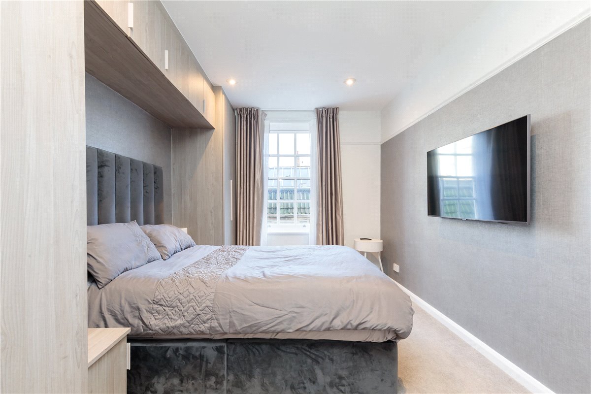 3 bedroom Flat, Seymour Place, Marylebone, W1H - Available, Image 16