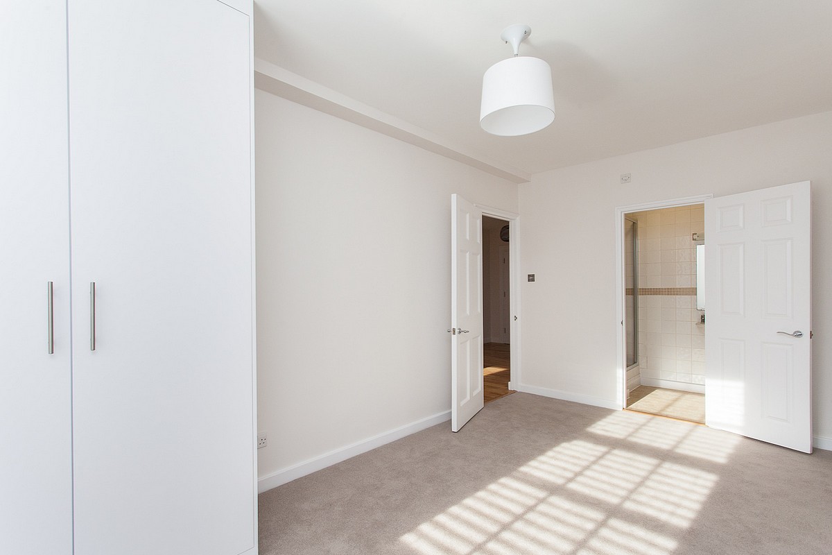 3 bedroom Flat, George Street, Marylebone, W1H - , Image 4