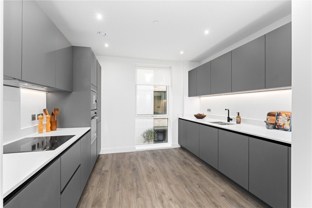 2 bedroom Flat, Eddington Avenue, Cambridge, CB3 - Available, Image 1