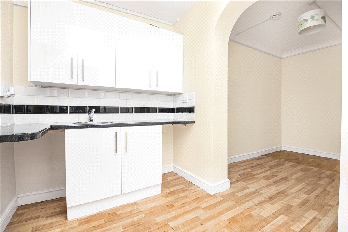 3 bedroom Bungalow, Islip Gardens, Northolt, UB5 - Sold, Image 16