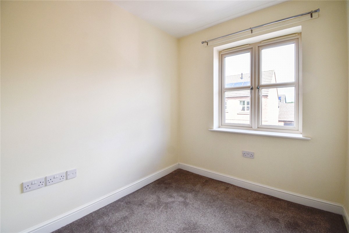 3 bedroom House, Swift Way, Castleford, WF10 - Let Agreed, Image 10