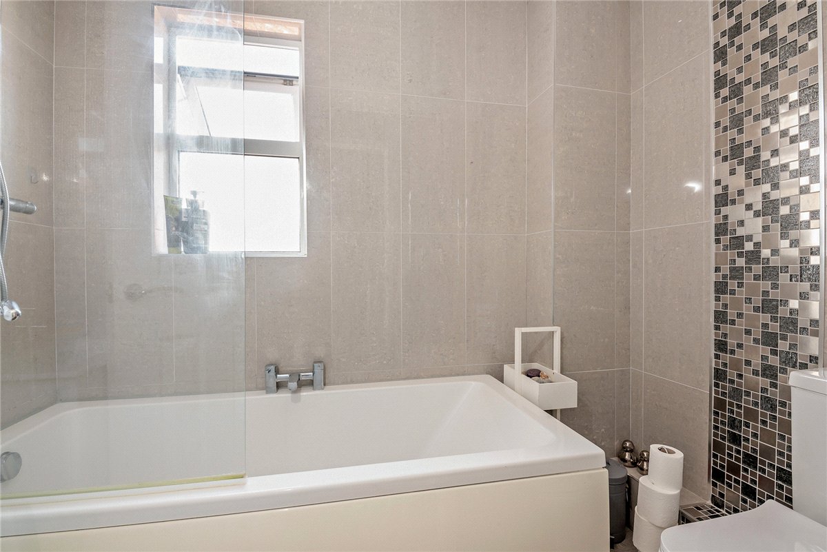 2 bedroom House, Blackdown Way, Thatcham, RG19 - Sold, Image 10