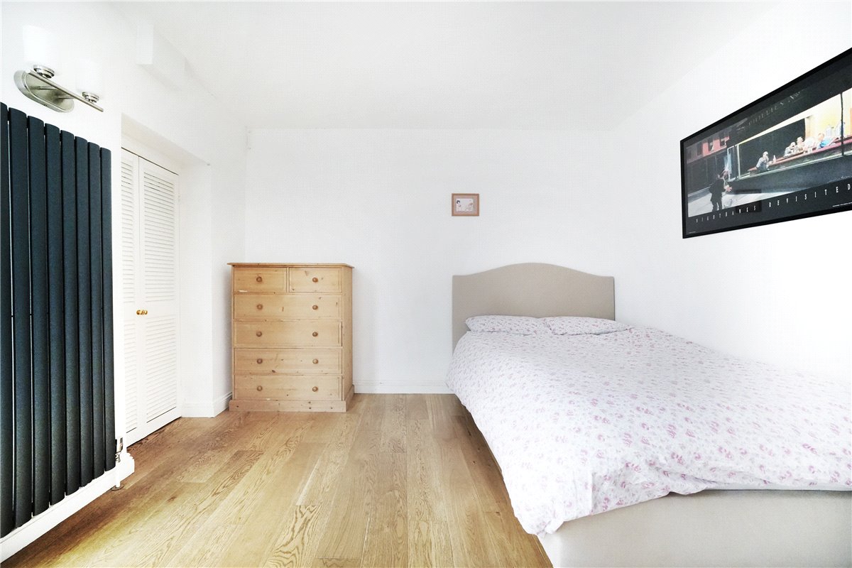 2 bedroom Flat, Warwick Way, Pimlico, SW1V - Available, Image 2