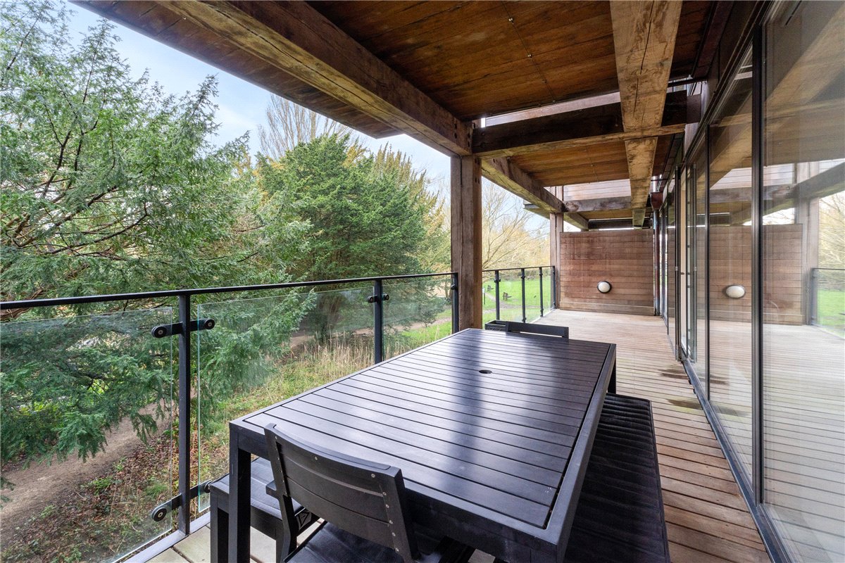 2 bedroom Flat, Kingfisher Way, Cambridge, CB2 - Sold, Image 8