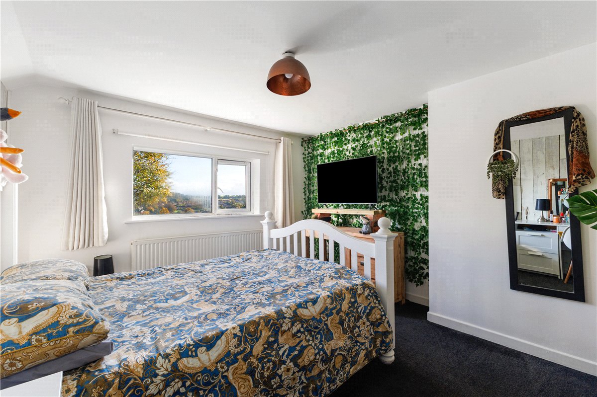4 bedroom House, Pipers Piece, Herd Street, SN8 - Available, Image 13