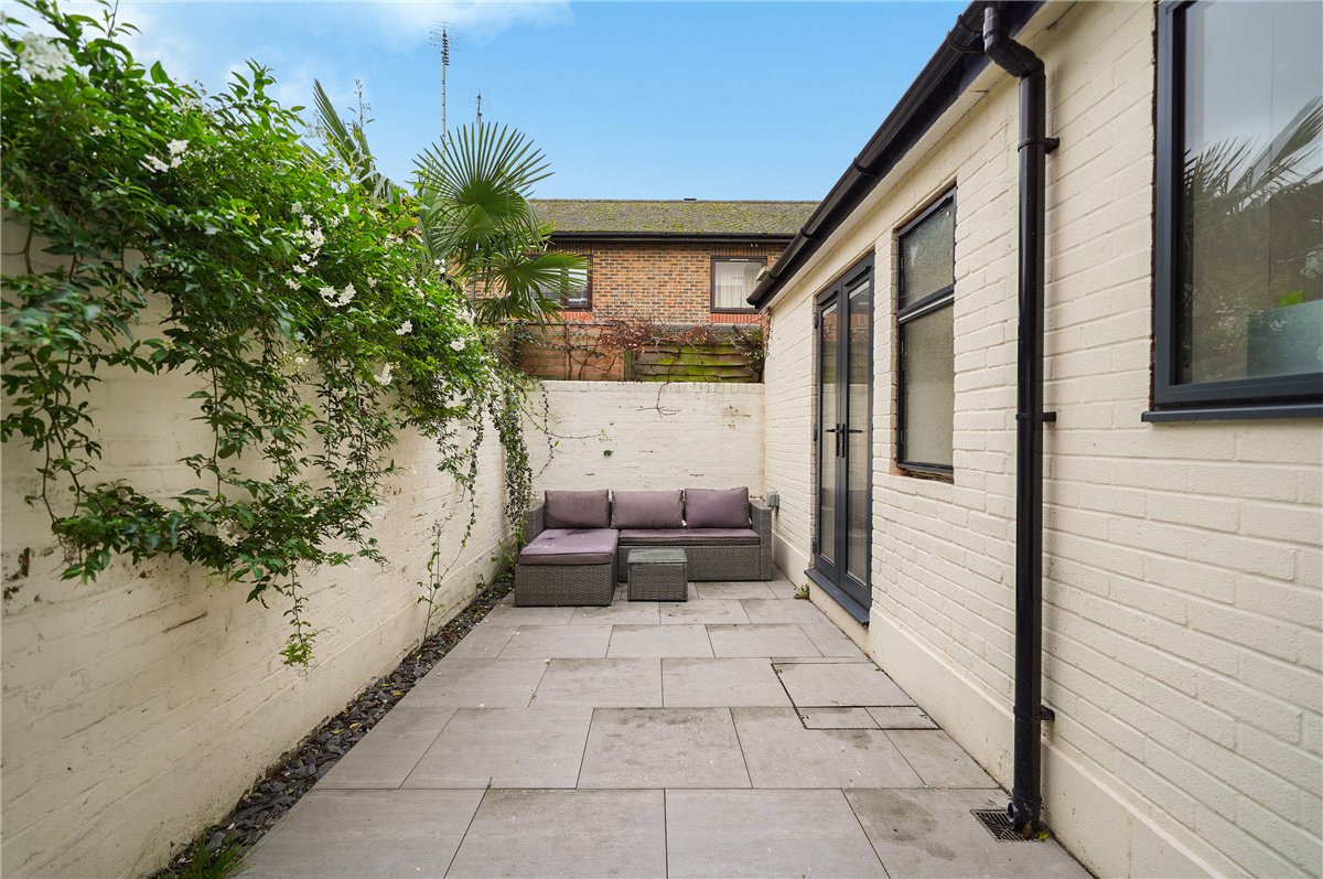 3 bedroom House, Colehill Lane, London, SW6 - Available, Image 1