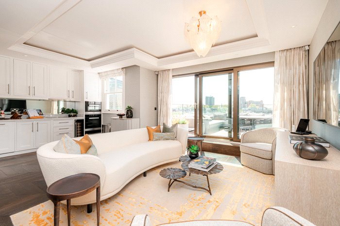 2 bedroom Flat, Prince of Wales Terrace, London, W8 - Available