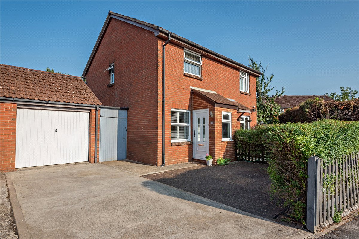 2 bedroom House, Blackdown Way, Thatcham, RG19 - Sold