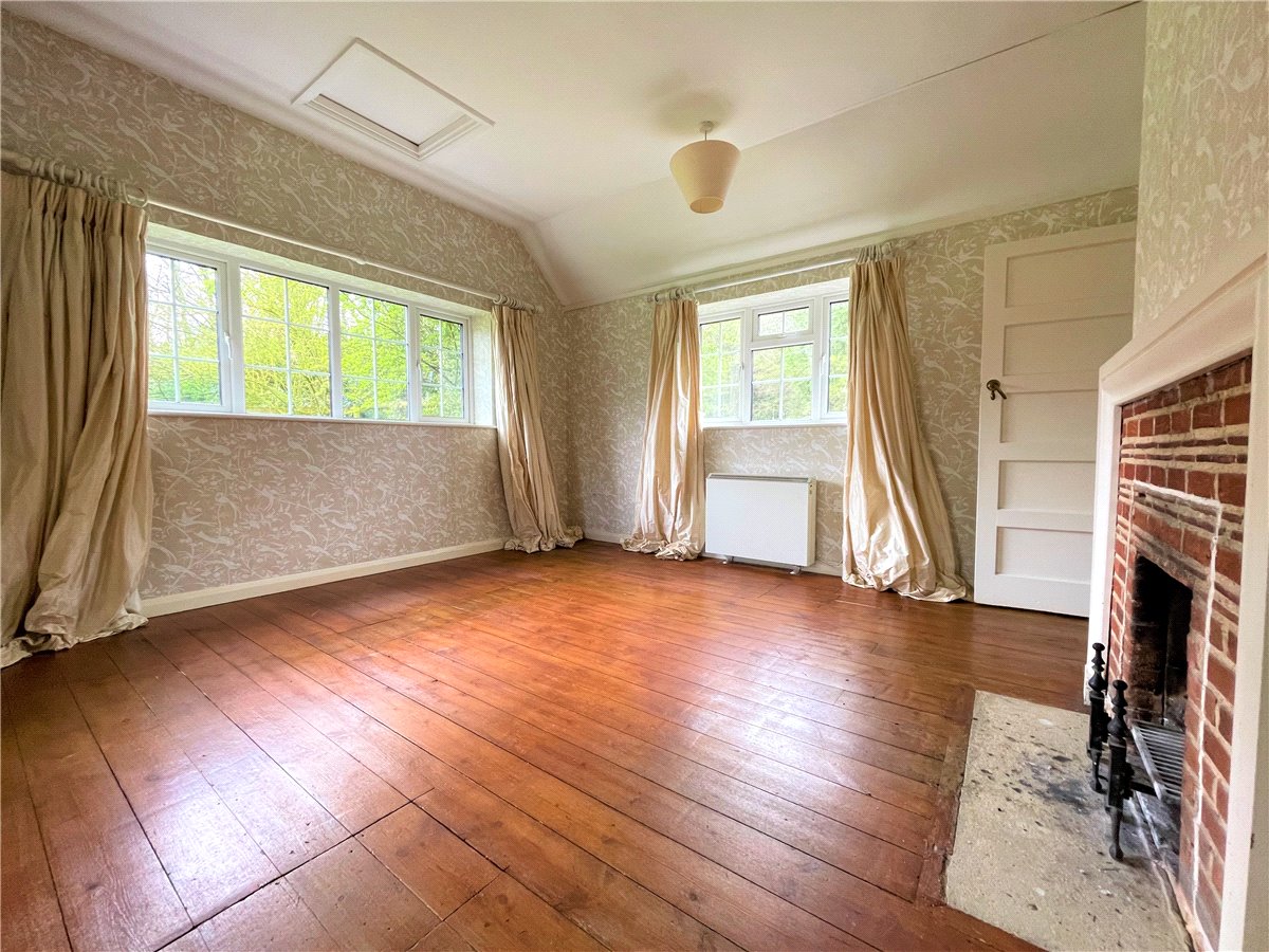 2 bedroom Bungalow, Druids Lodge, Salisbury, SP3 - Available, Image 2