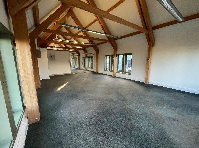 1705 Sq Ft, High Ditch Road, Cambridge, CB5 - Available, Image 1