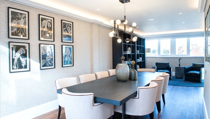 3 bedroom Flat, Young Street, London, W8 - Available, Image 1