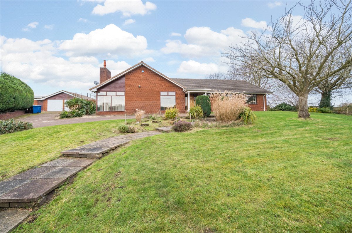 4 bedroom Bungalow, Darnford Lane, Lichfield, WS14 - Available, Image 17