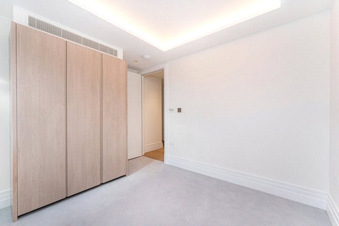 2 bedroom Flat, Kensington Gardens Square, Bayswater, W2 - Available, Image 5