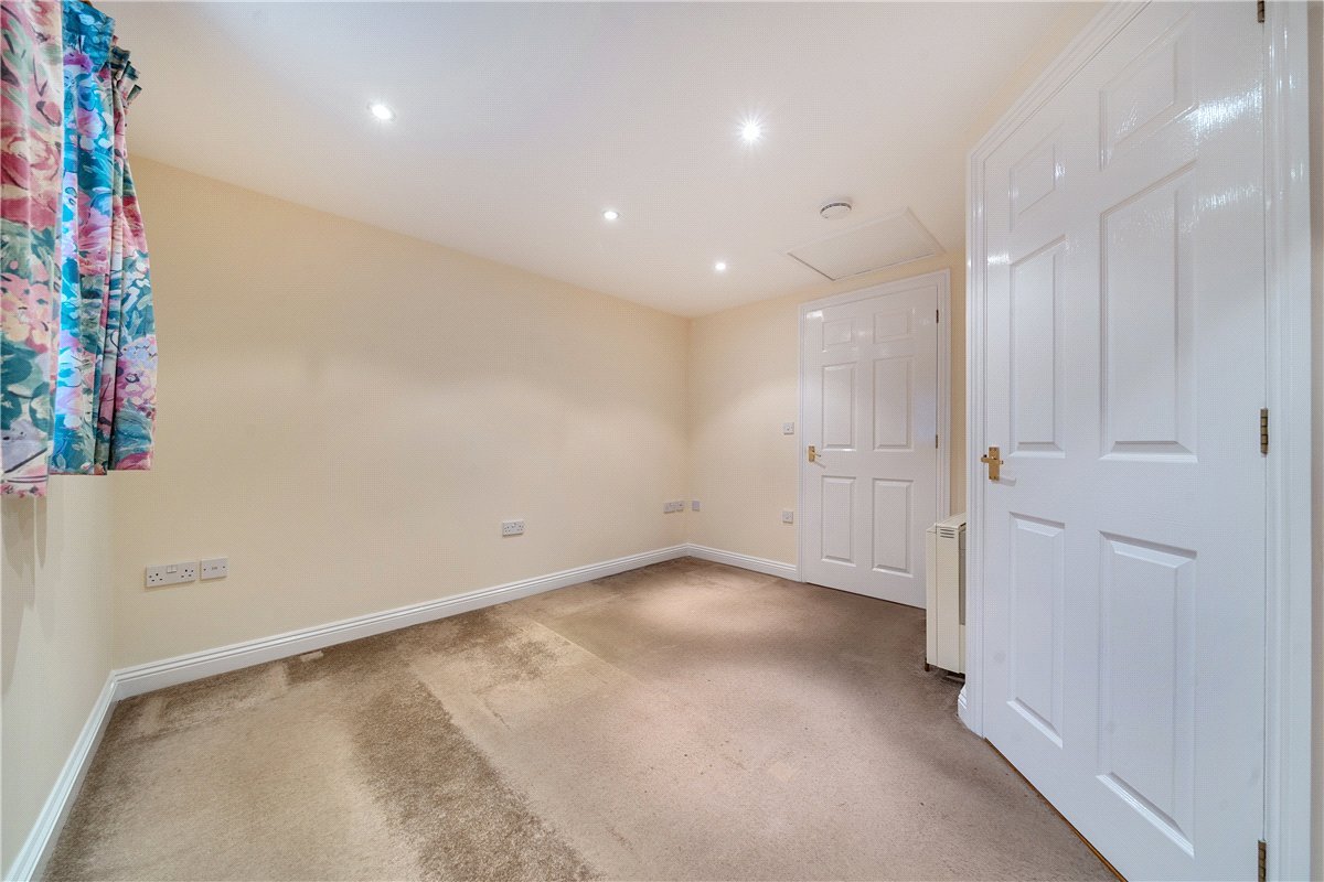 1 bedroom House, George Lane, Marlborough, SN8 - Available, Image 7