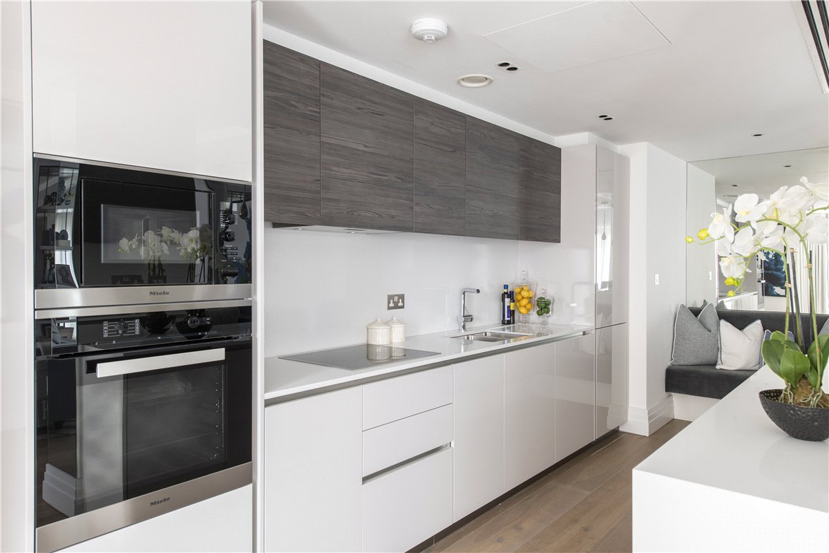 2 bedroom Flat, Kensington Gardens Square, Bayswater, W2 - Available, Image 8