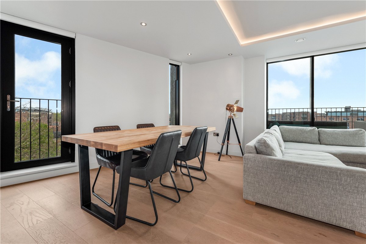 2 bedroom Flat, The Stonebow, York, YO1 - Available, Image 12
