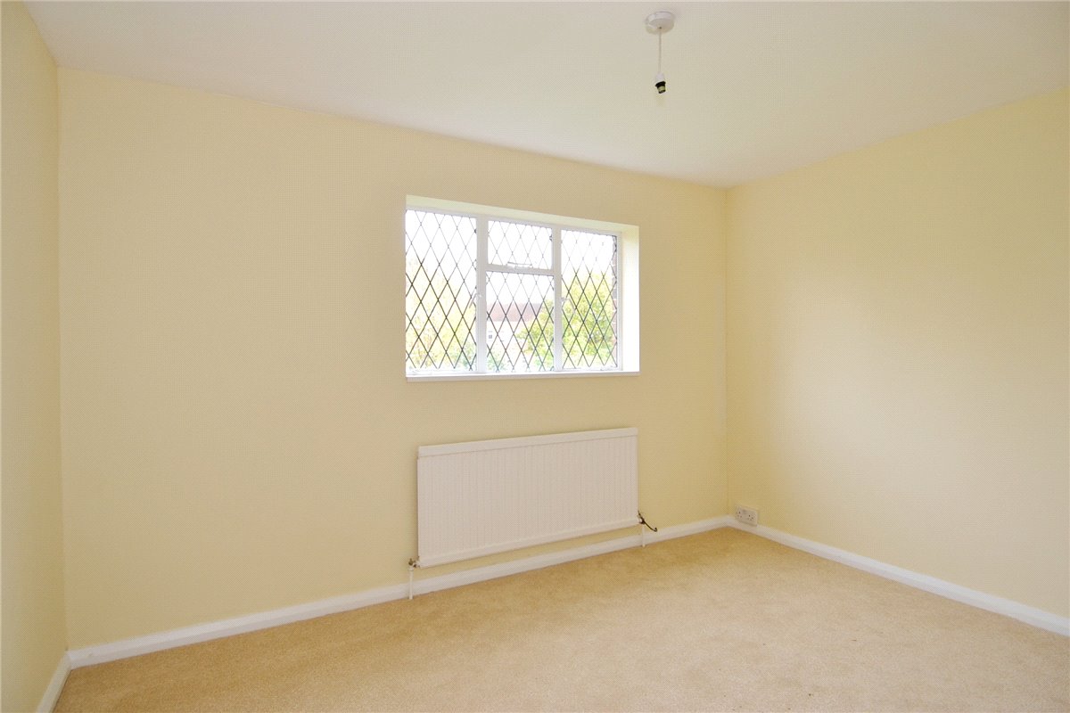 3 bedroom Cottage, Richmond Road, Kingston Upon Thames, KT2 - , Image 3