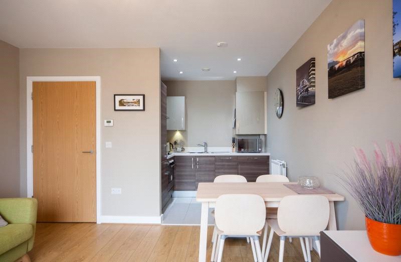2 bedroom Flat, Stothert Avenue, Bath, BA2 - Sold, Image 5