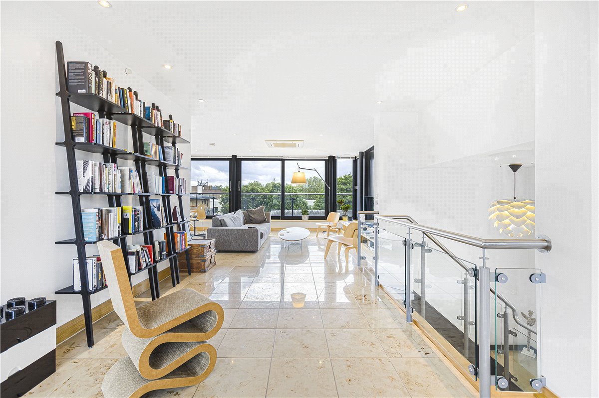 4 bedroom Flat, St. Thomas Street, Oxford, OX1 - Sold