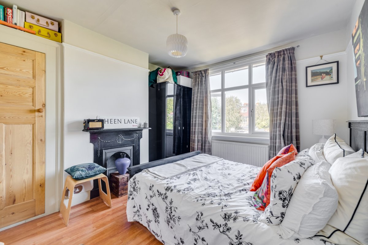 4 bedroom House, Kingsway, London, SW14 - Available, Image 12
