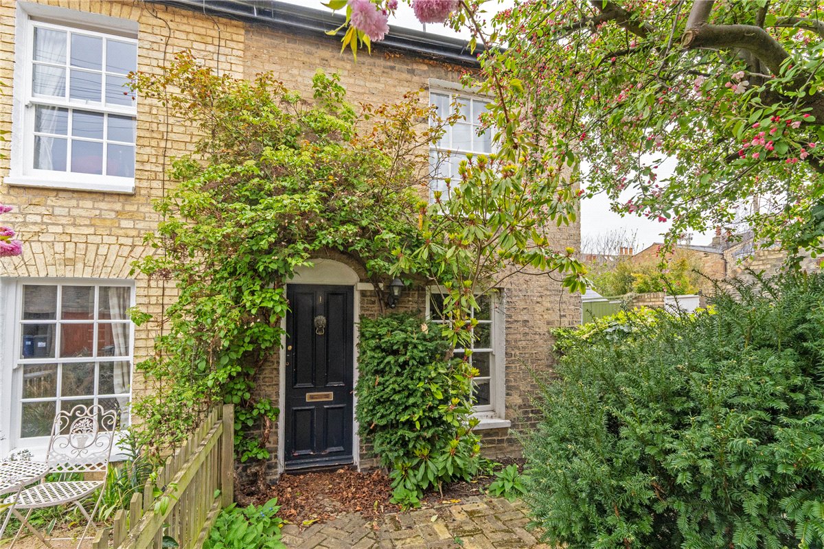 2 bedroom House, Elm Street, Cambridge, CB1 - Sold