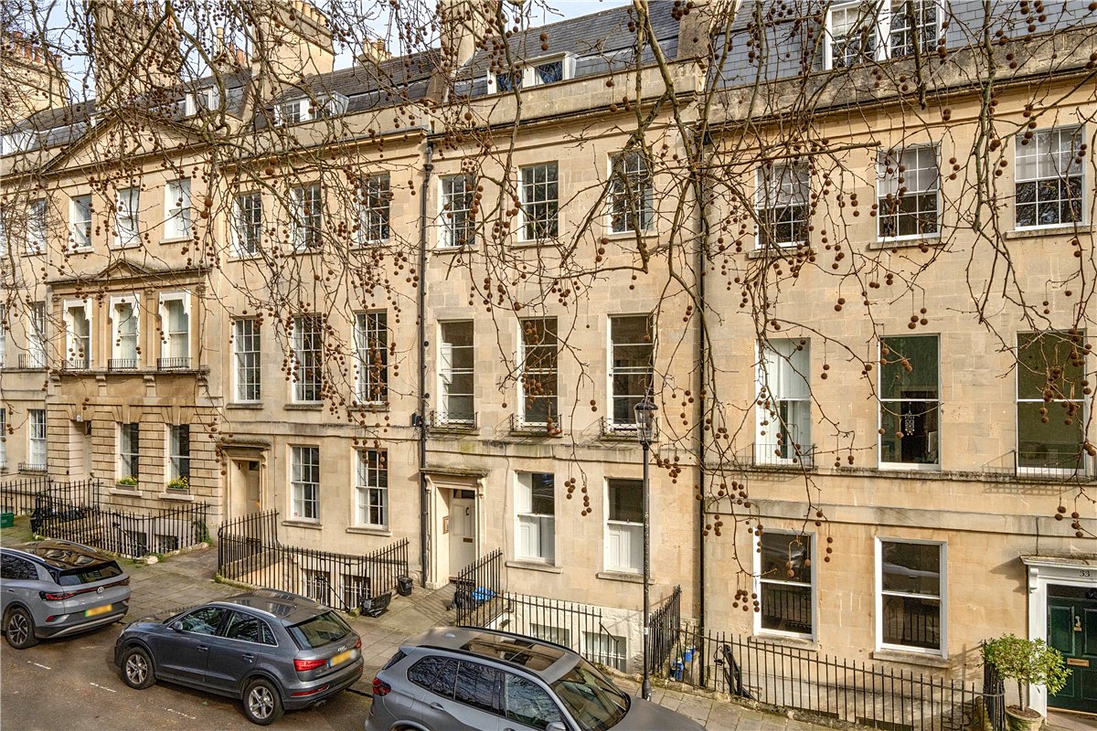 5 bedroom House, St. James's Square, Bath, BA1 - Sold STC