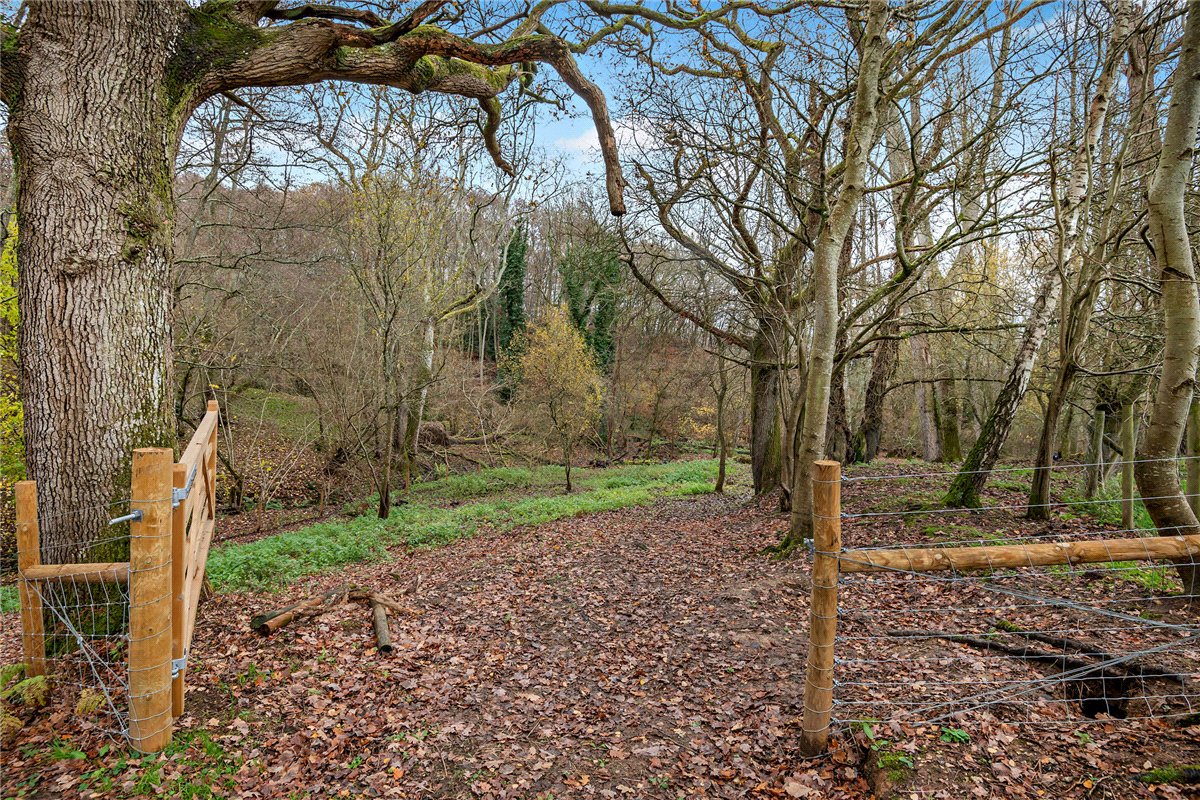 5 bedroom House, Crookham Common, Thatcham, RG19 - Available, Image 20