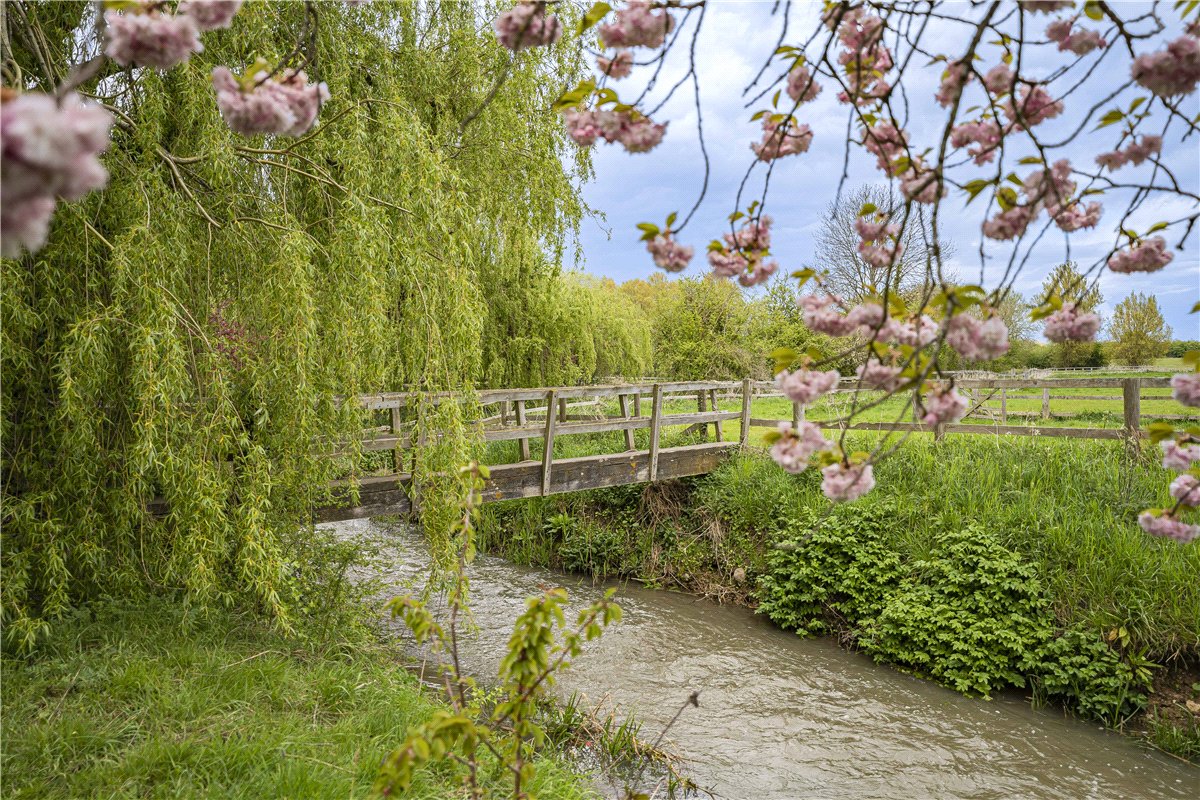 41  Country Estate, Mill Lane, Twyford, MK18 - Available, Image 9