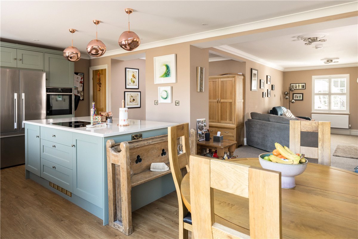 3 bedroom House, Welburn, York, YO60 - Sold STC, Image 2