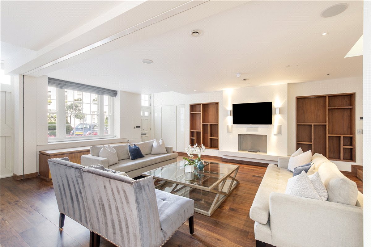 3 bedroom House, Wilton Row, Knightsbridge, SW1X - Available, Image 17