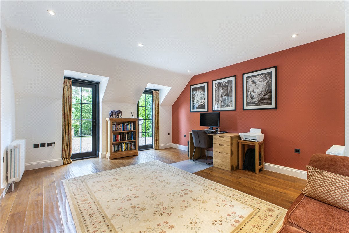 4 bedroom House, Broome Manor Lane, Swindon, SN3 - Sold, Image 18