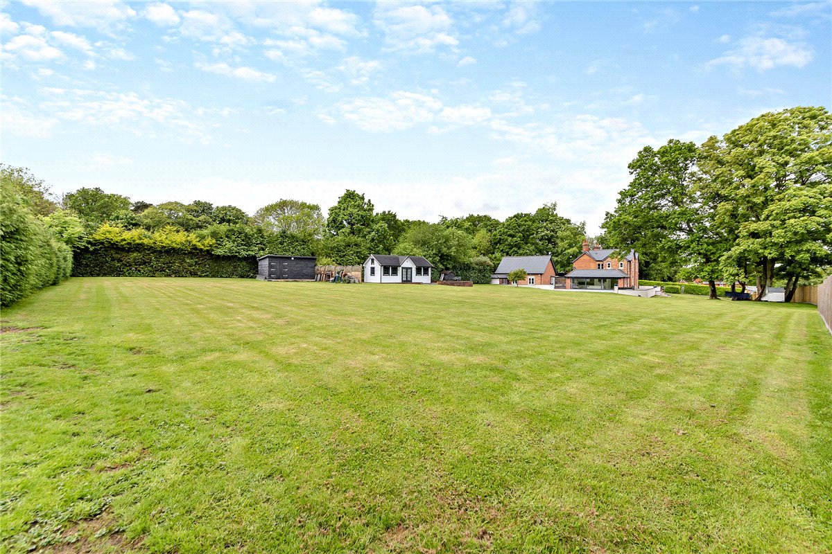 5 bedroom House, Newbury Road, Headley, RG19 - Available, Image 20