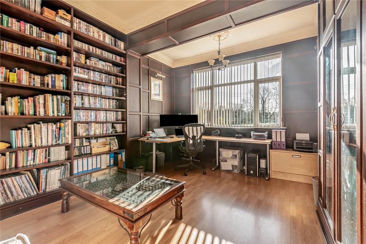 5 bedroom House, Fox's Lane, Kingsclere, RG20 - Available, Image 18