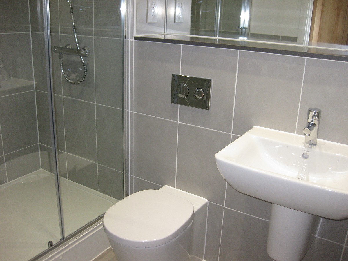 2 bedroom Flat, Racecourse Road, Newbury, RG14 - , Image 9