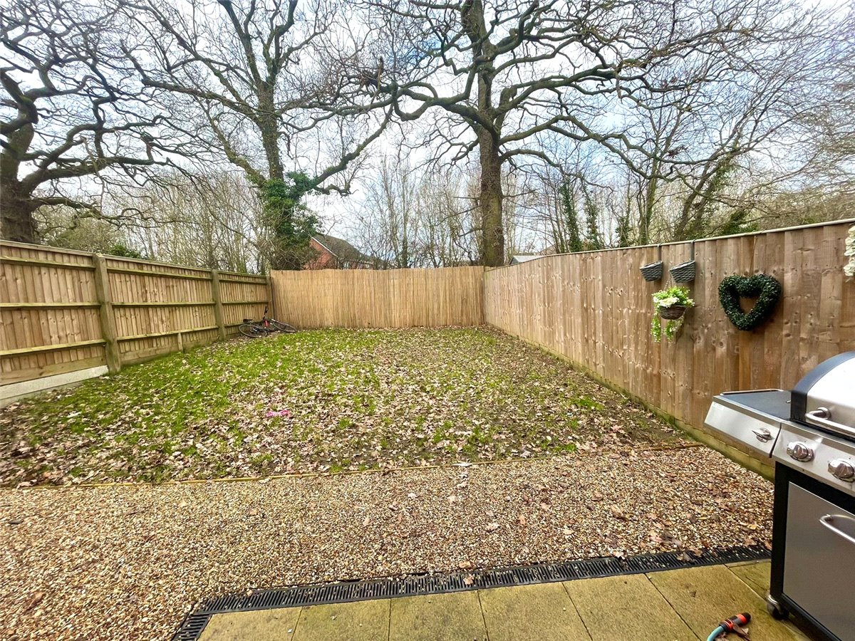 2 bedroom House, Merevale Close, Daventry, NN11 - , Image 9