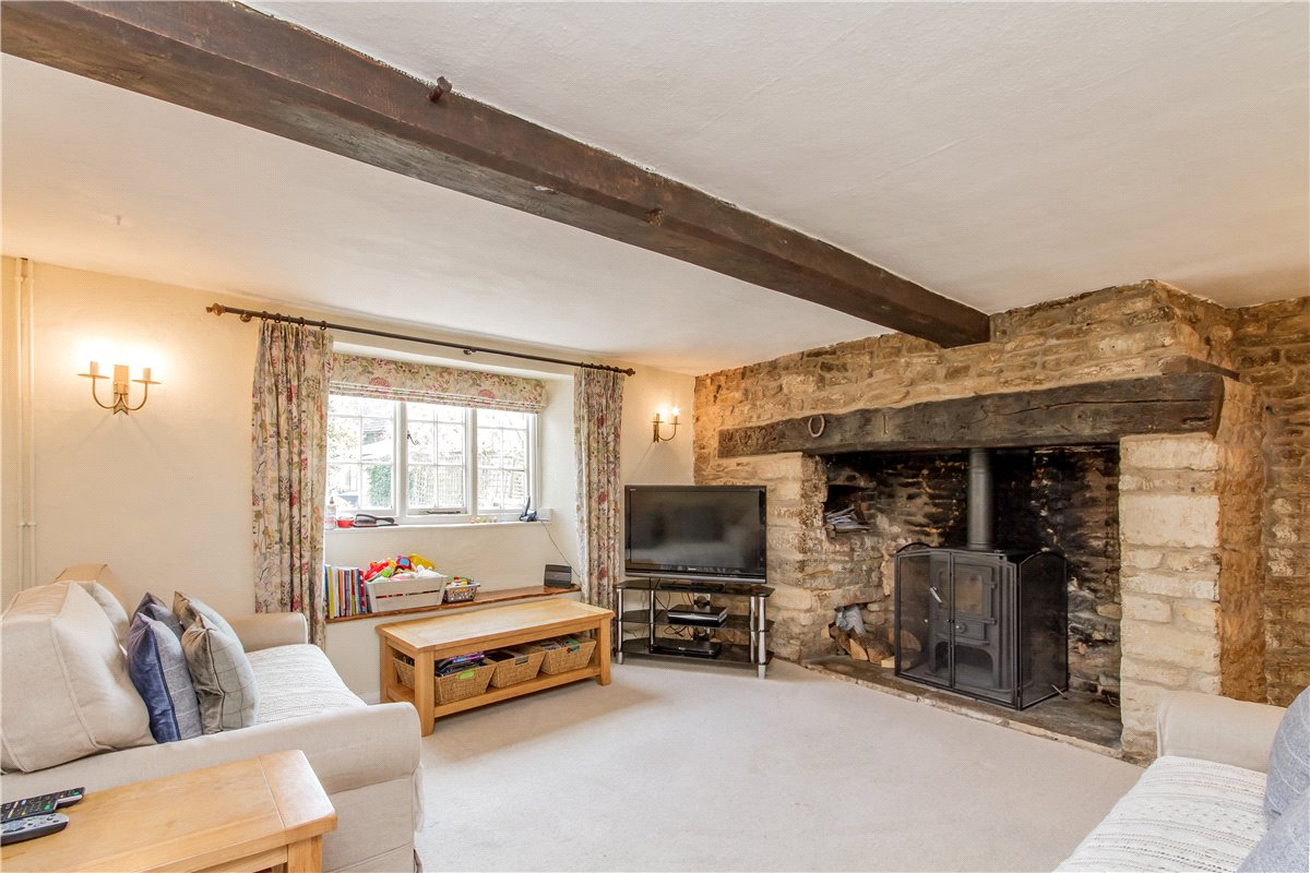 3 bedroom Cottage, Medcroft Road, Tackley, OX5 - Let Agreed, Image 1