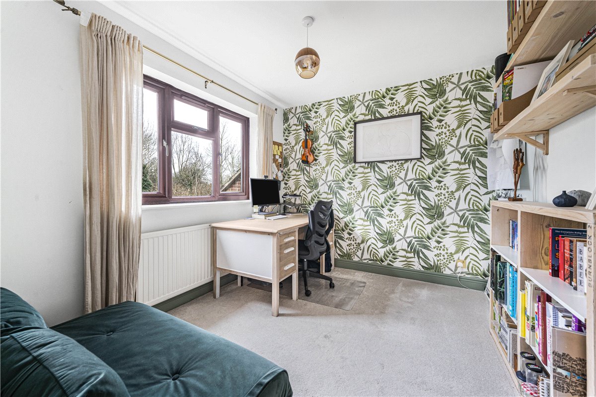 4 bedroom House, Gardiner Close, Abingdon, OX14 - Sold, Image 11