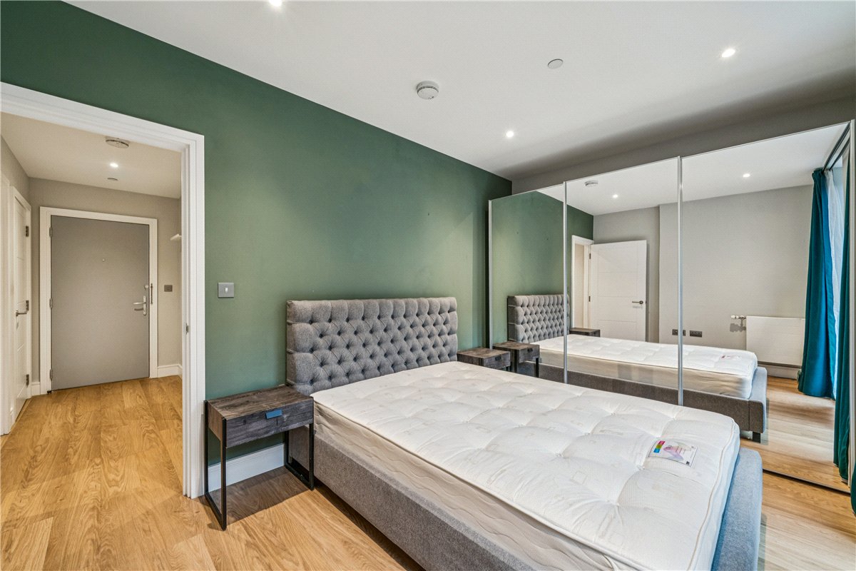 2 bedroom Flat, Wimbledon Grounds, London, SW17 - Available, Image 5