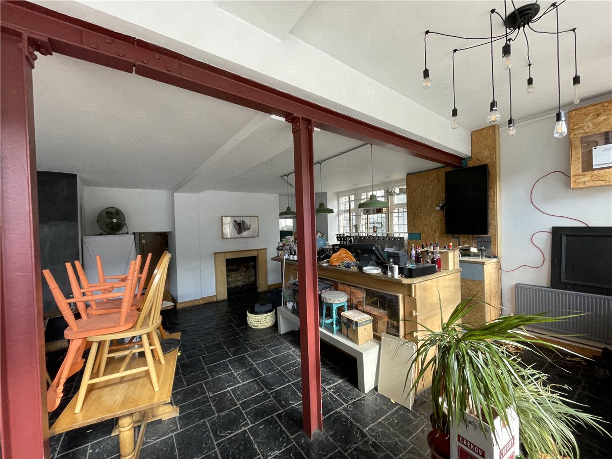 3 bedroom Residential, Piccadilly Place, London Road, BA1 - Sold, Image 4