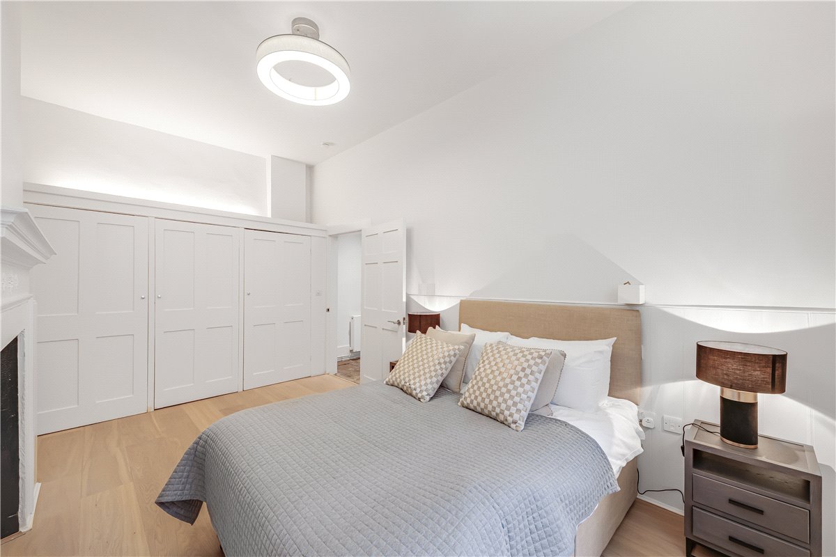 4 bedroom Flat, Devonshire Place, Marylebone, W1G - Available, Image 2