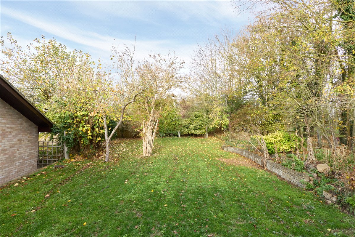 6 bedroom Bungalow, Church Street, Thriplow, SG8 - Available, Image 4