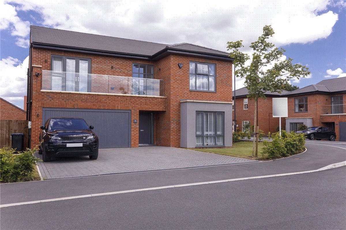 5 bedroom House, Hughlings Close, Green Hammerton, YO26 - Sold