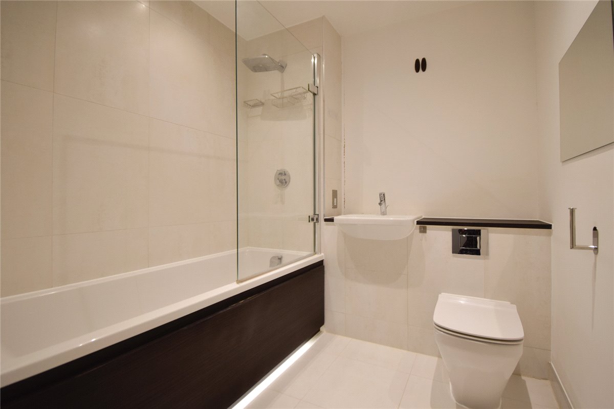 3 bedroom Flat, Scholars Court, Harrison Drive, CB2 - , Image 8