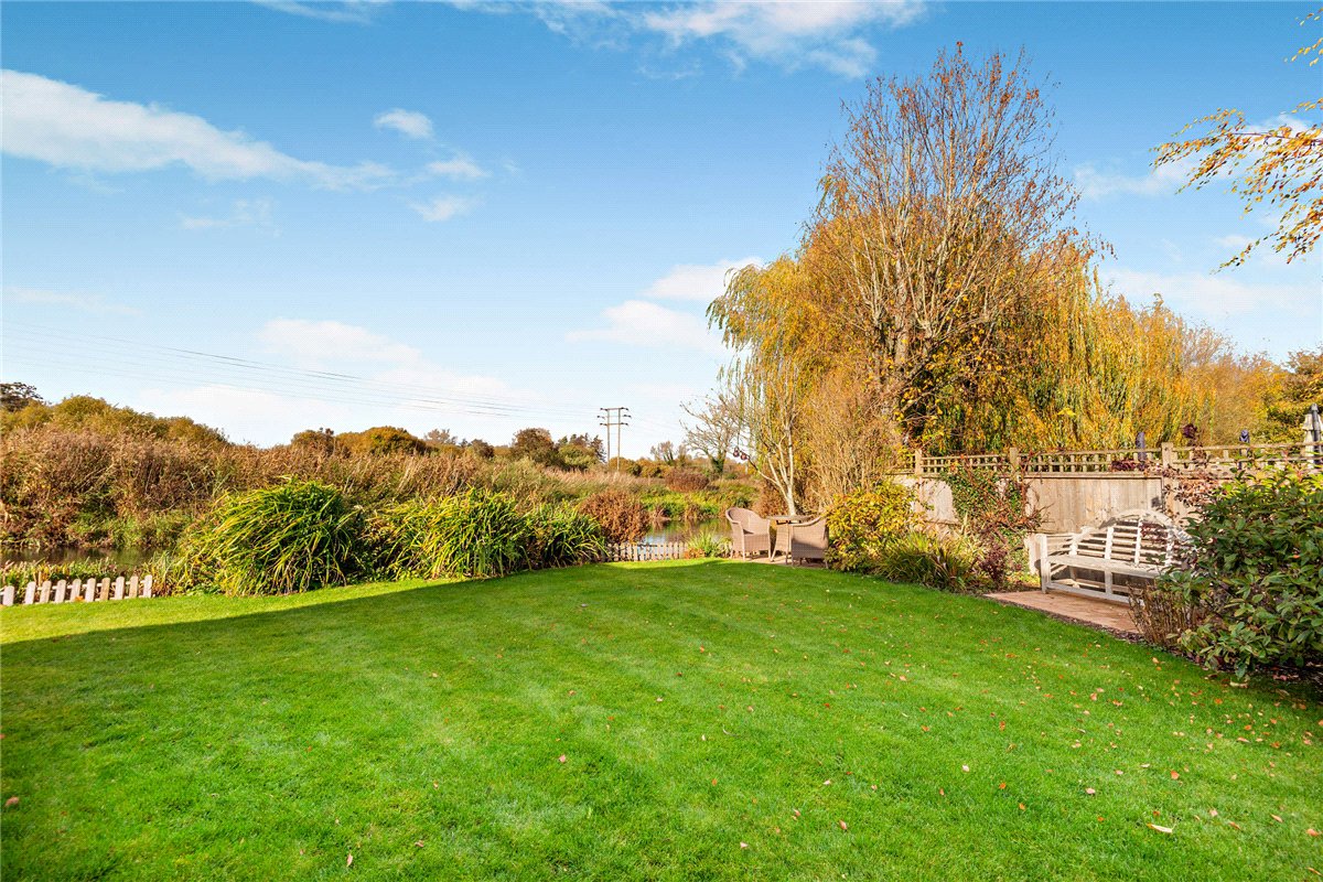 3 bedroom House, Crookham Hill, Thatcham, RG19 - Available, Image 8