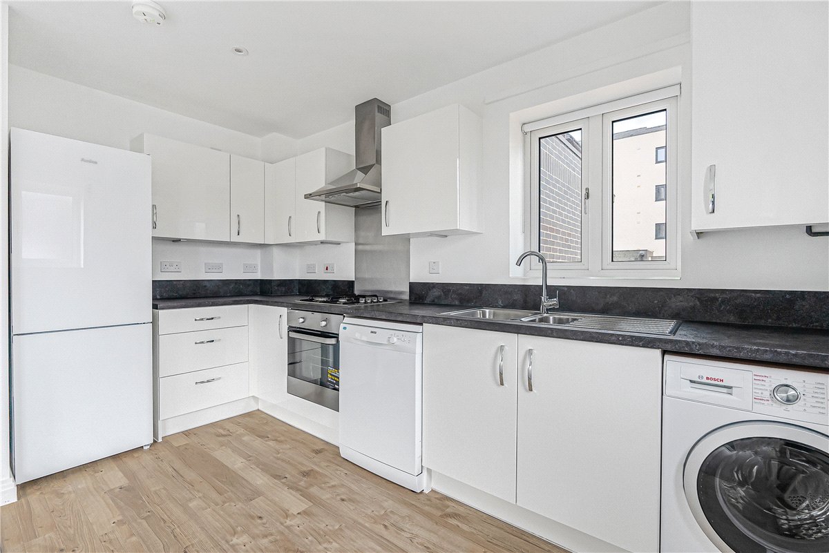 1 bedroom Flat, Scott Court, Glebe Farm, MK17 - Let Agreed, Image 4