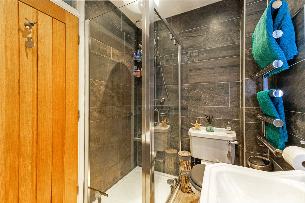 4 bedroom House, Russley Park, Baydon, SN8 - Available, Image 19