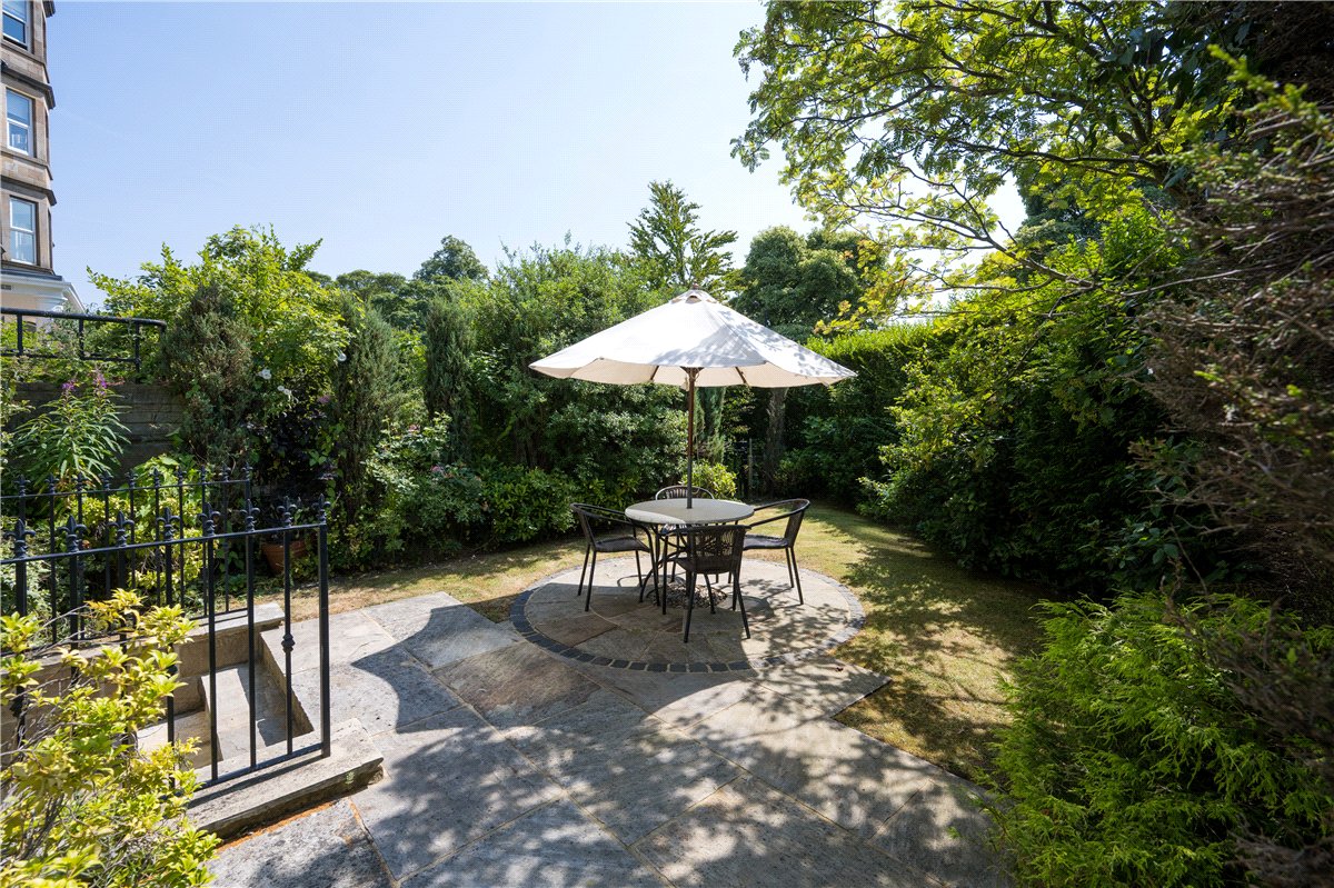 4 bedroom House, Windsor Court, West Park, HG1 - Available, Image 19