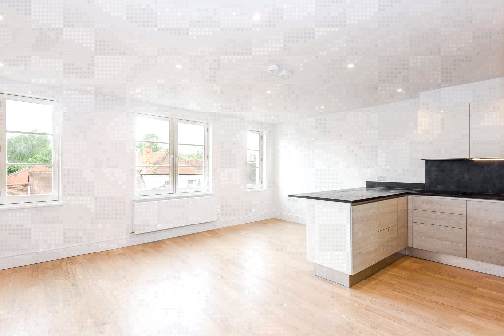 2 bedroom Flat, Northbrook Street, Newbury, RG14 - Sold, Image 1